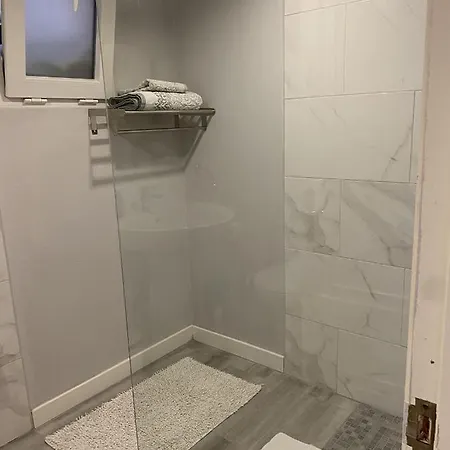 Villa Famosa 1 *